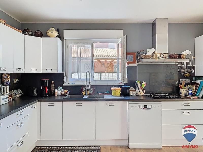 Maison - 100 m² - 5 pièces