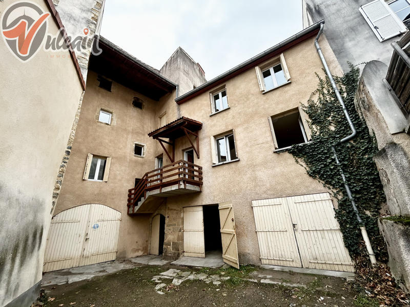 Immeuble - 197 m² - 10 pièces