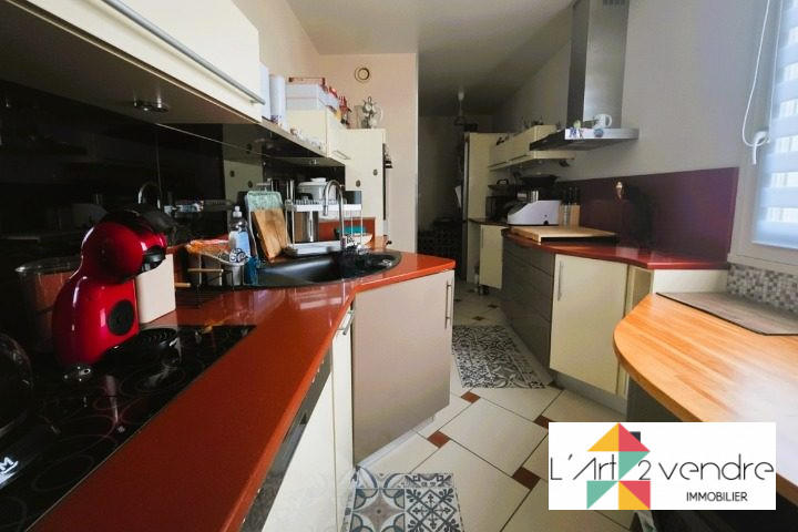 Appartement - 97 m² - 5 pièces