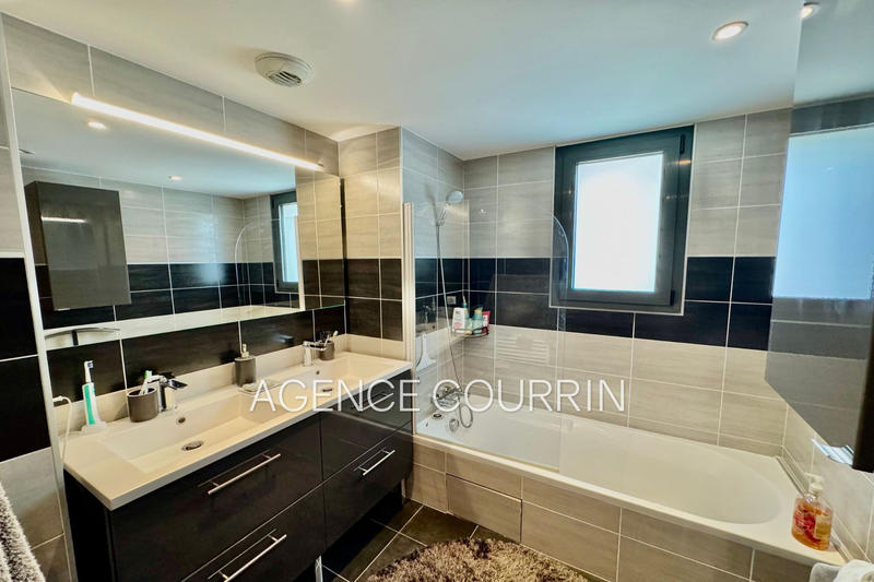 Appartement - 123 m² - 4 pièces