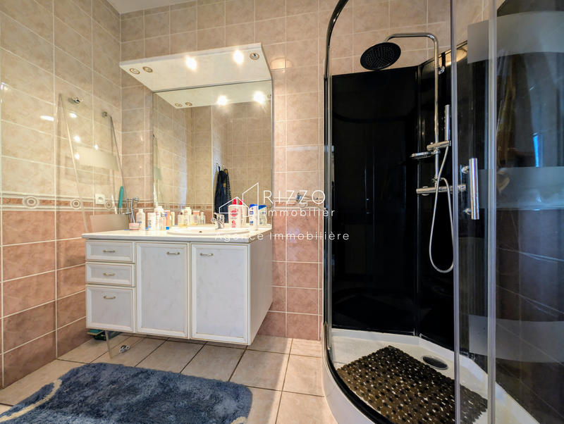 Maison - 165 m² - 6 pièces