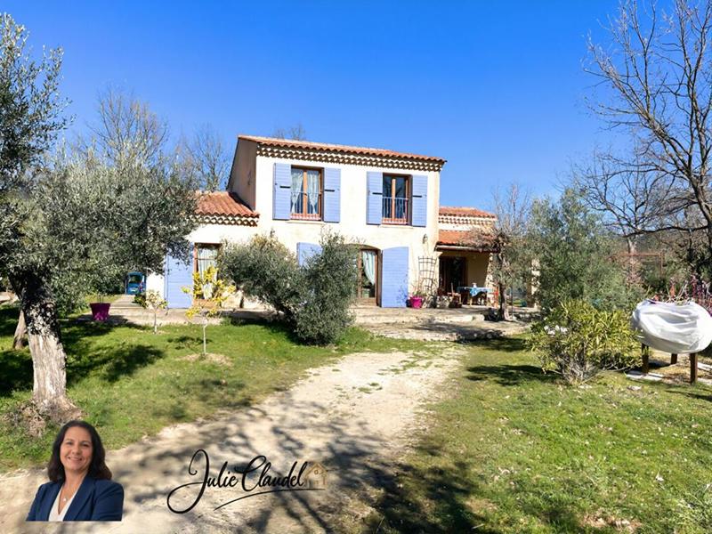 Maison - 170 m² - 5 pièces