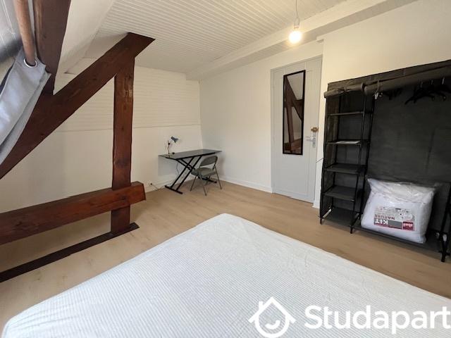 Chambre - 12 m² - 1 pièce