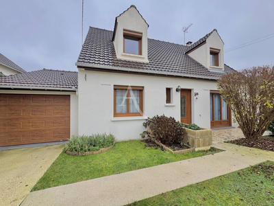 Maison - 104 m² - 5 pièces