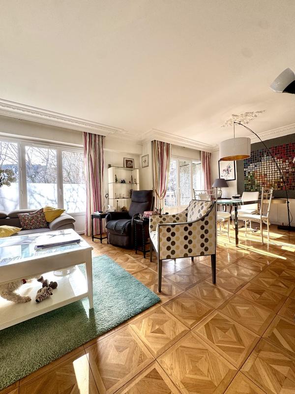 Appartement - 104 m² - 5 pièces