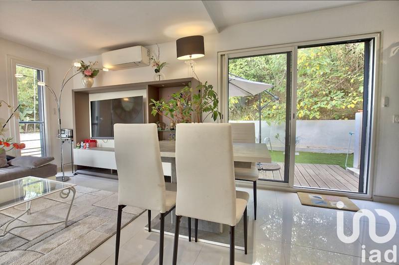 Appartement - 168 m² - 3 pièces