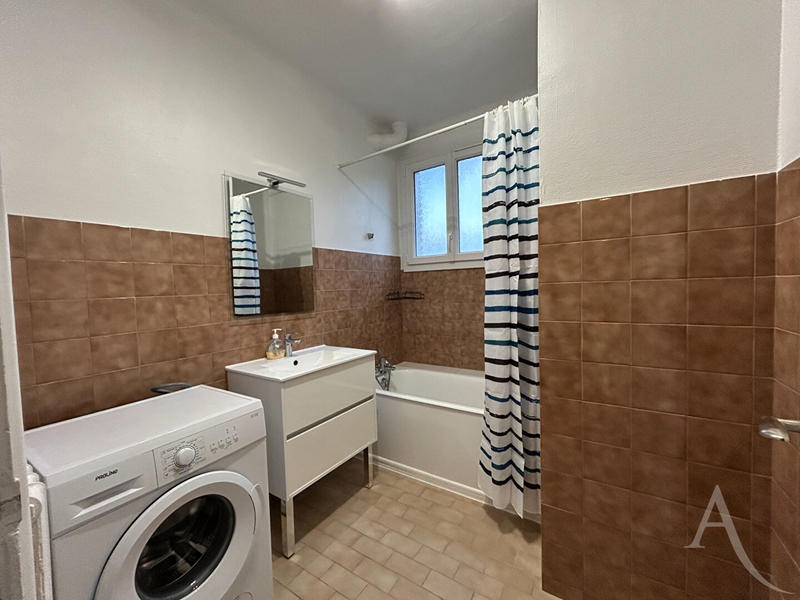 Appartement - 56 m² - 2 pièces