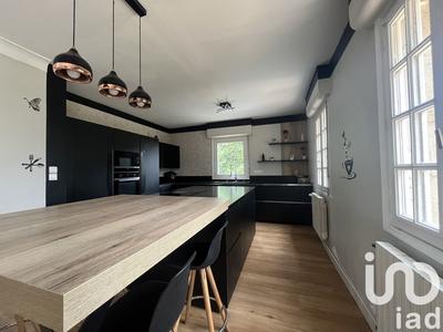 Maison - 152 m² - 8 pièces