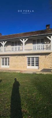 Immeuble - 1 500 m² - 15 pièces