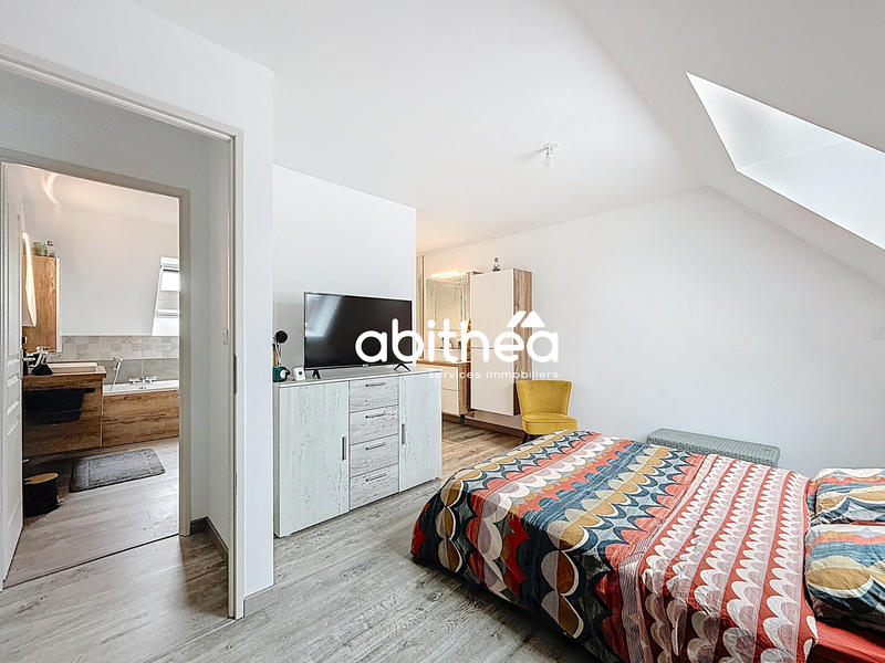 Maison - 100 m² - 5 pièces