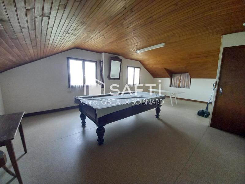 Maison - 200 m² - 9 pièces