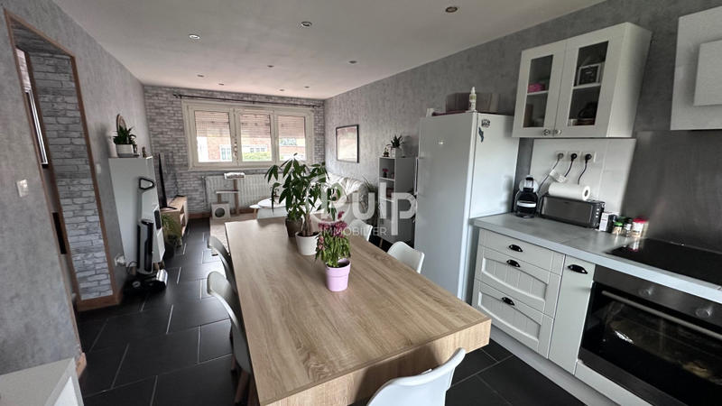 Maison - 76 m² - 5 pièces