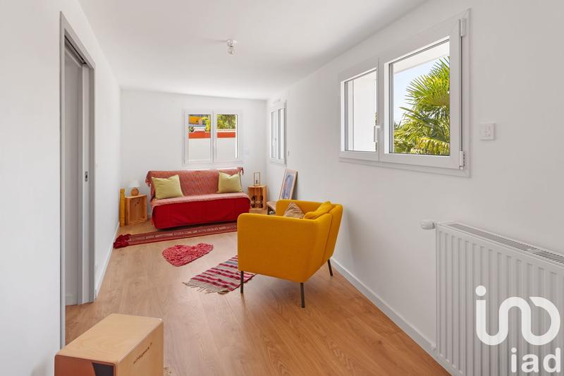 Maison - 168 m² - 8 pièces