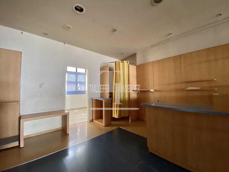 Local commercial - 103 m²