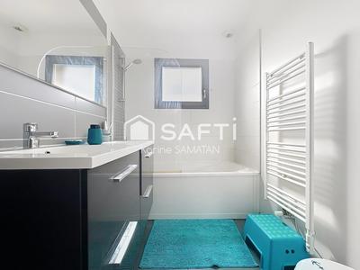 Maison - 86 m² - 4 pièces