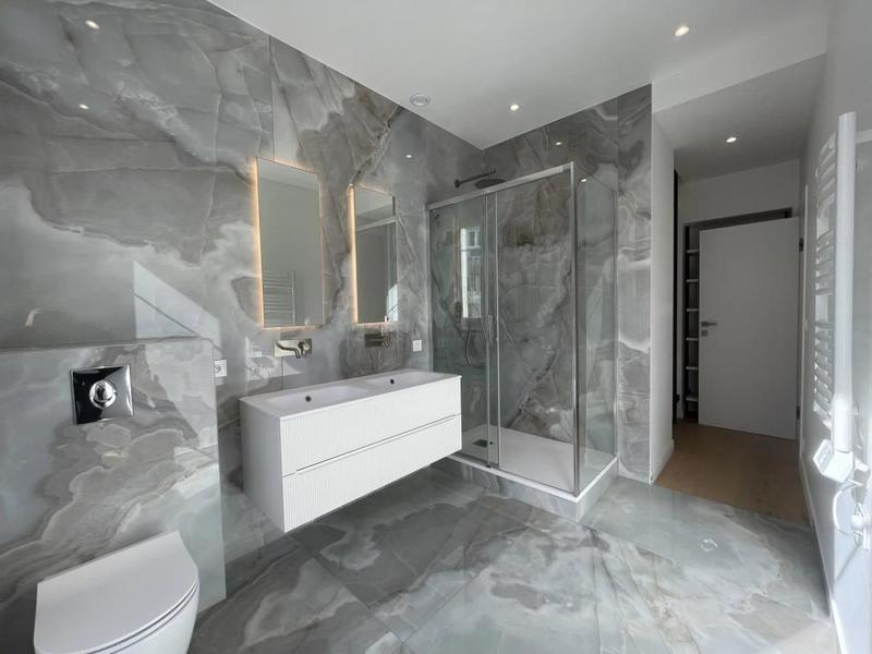 Appartement - 136 m² - 5 pièces