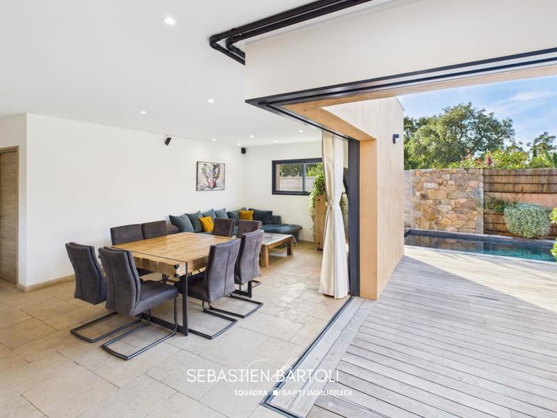 Maison - 145 m² - 4 pièces