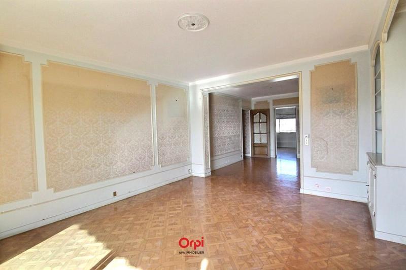 Appartement - 99 m² - 4 pièces