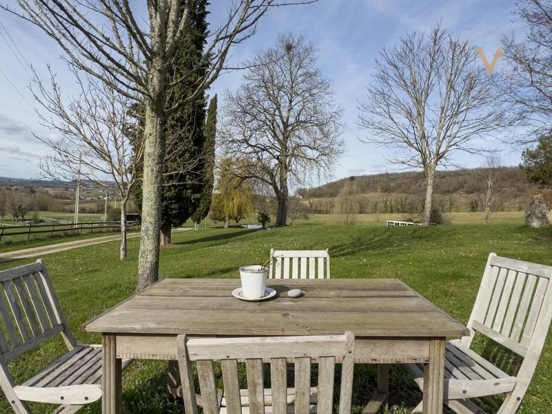 Haras - 388 m² - 12 pièces