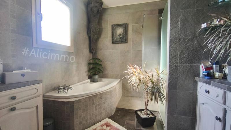 Maison - 147 m² - 6 pièces