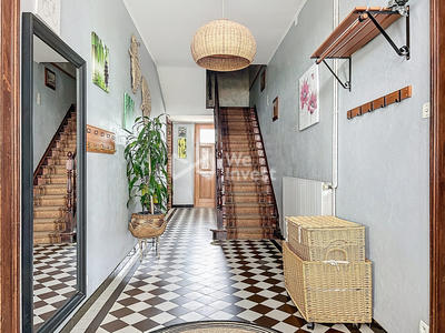 Maison - 204 m² - 7 pièces