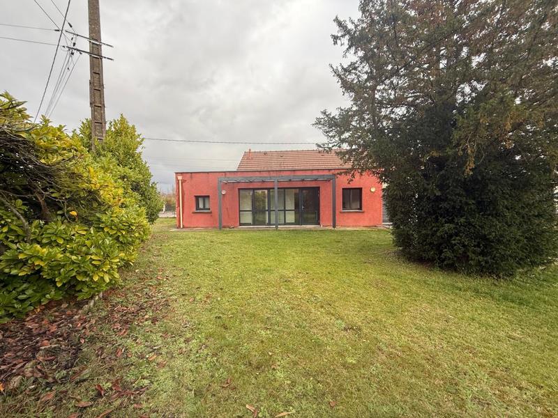 Maison - 90 m² - 4 pièces