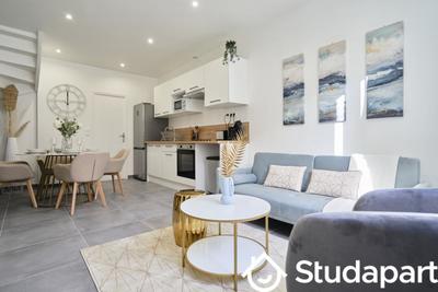 Chambre - 10 m² - 1 pièce