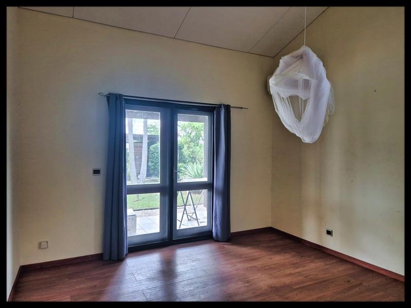 Villa - 205 m² - 8 pièces