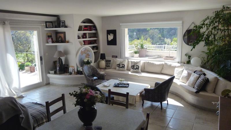 Maison - 209 m² - 6 pièces