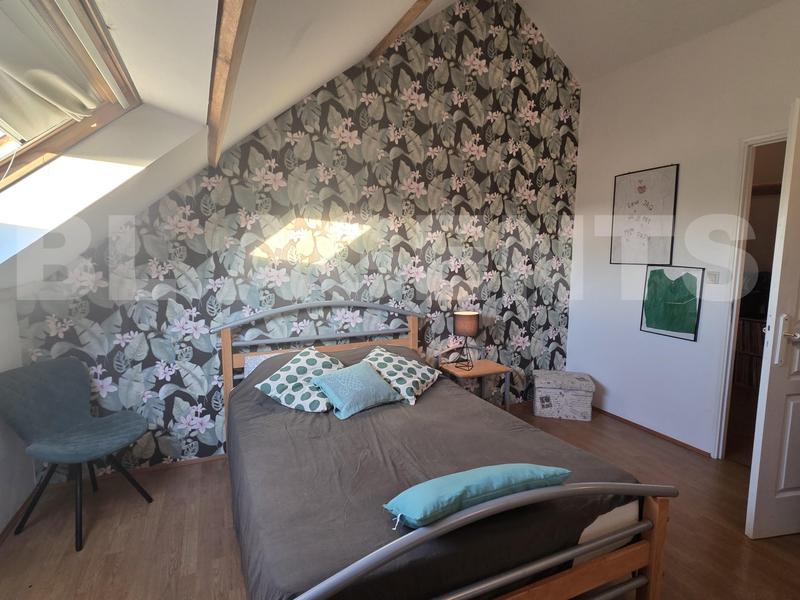 Maison - 104 m² - 5 pièces