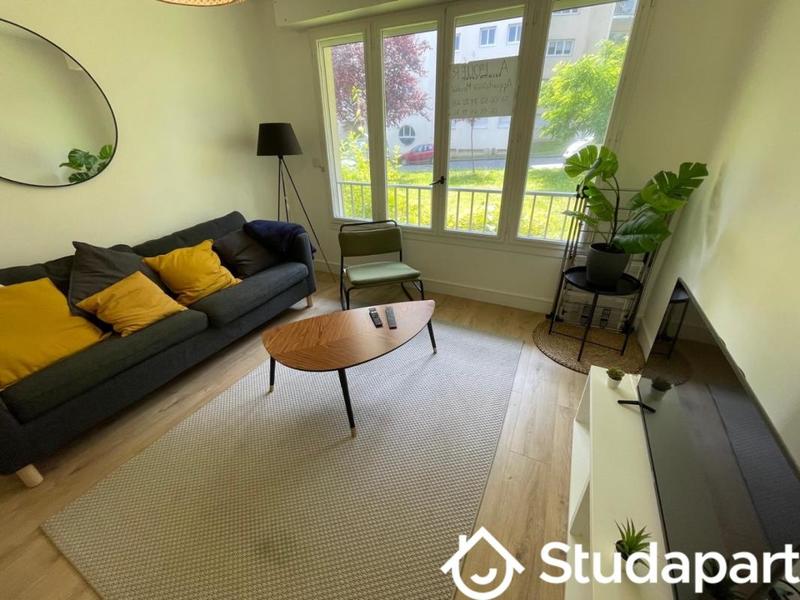 Chambre - 11 m² - 1 pièce