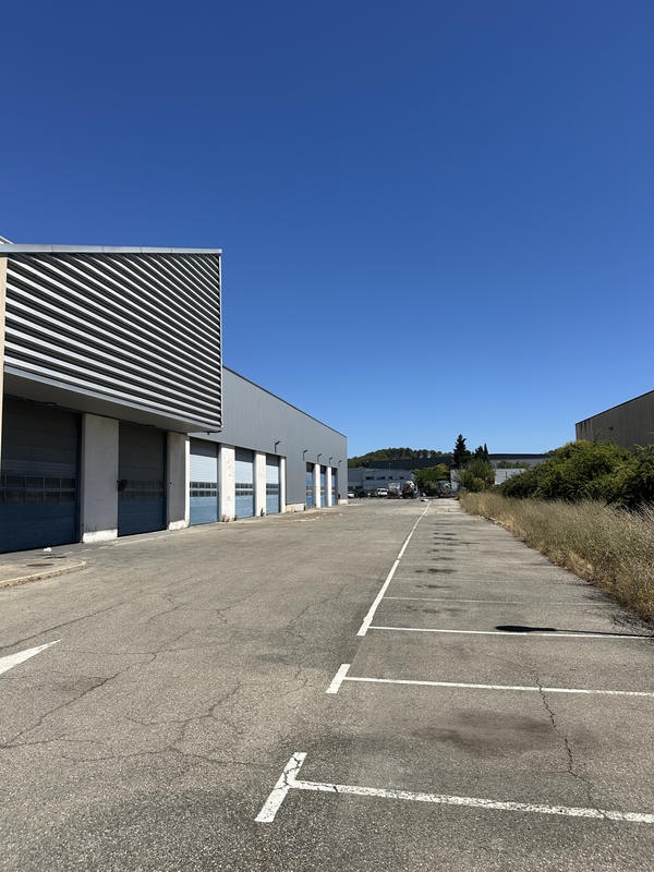 Local d'activités - 2 236 m²