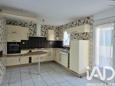 Maison - 141 m² - 6 pièces