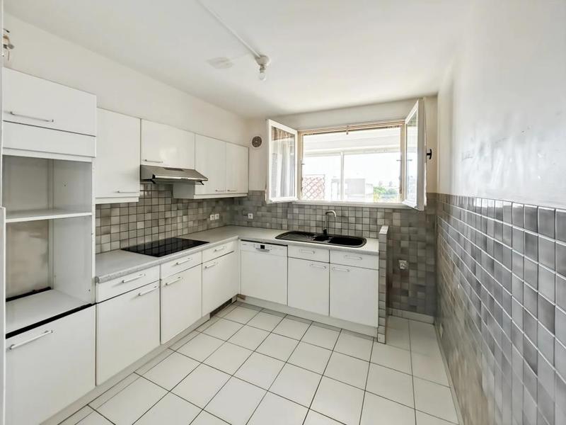 Appartement - 88 m² - 5 pièces