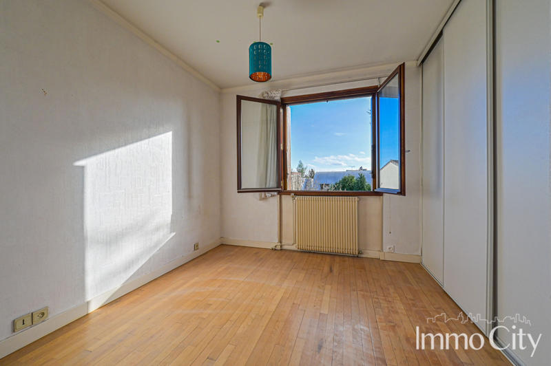 Maison - 86 m² - 4 pièces