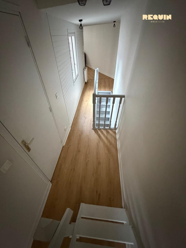 Appartement - 100 m² - 6 pièces