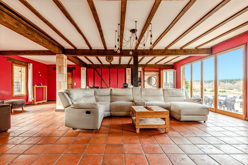 Propriété - 564 m² - 16 pièces