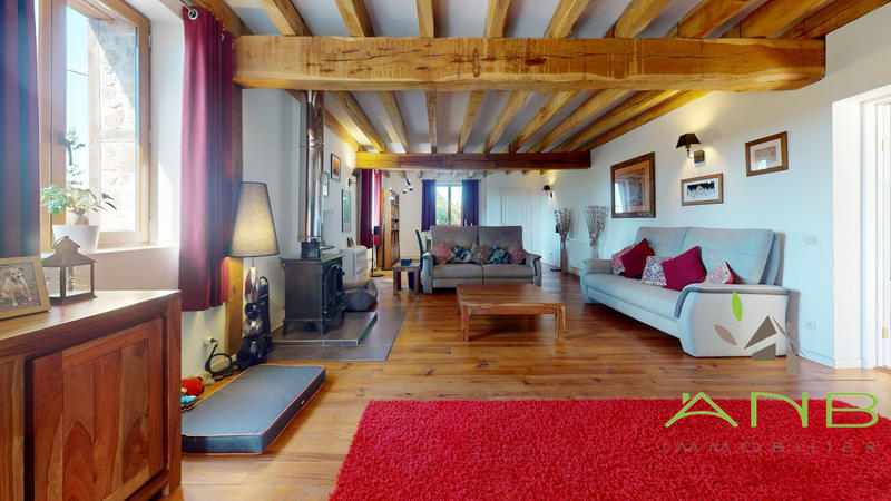 Maison - 240 m² - 13 pièces