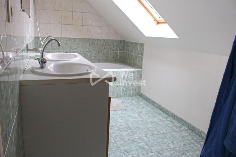 Maison - 181 m² - 5 pièces