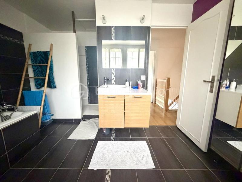 Maison - 117 m² - 6 pièces