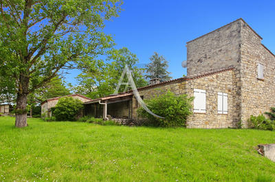 Maison - 197 m² - 9 pièces