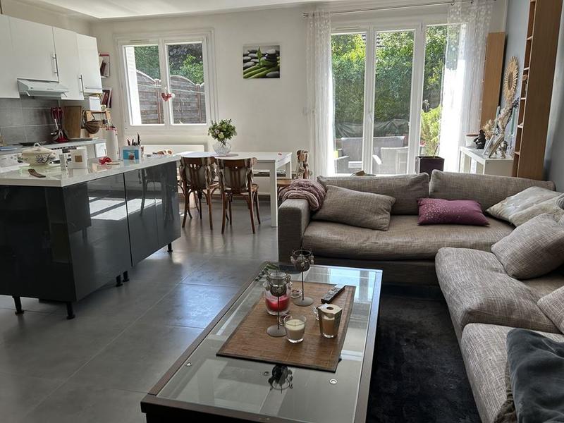 Maison traditionnelle - 115 m² - 7 pièces