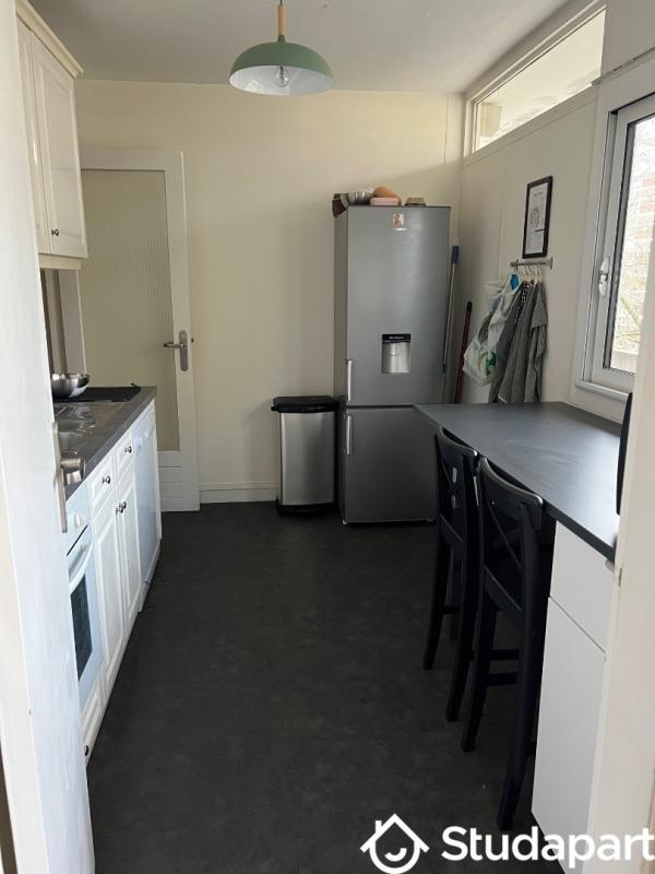 Chambre - 9 m² - 1 pièce