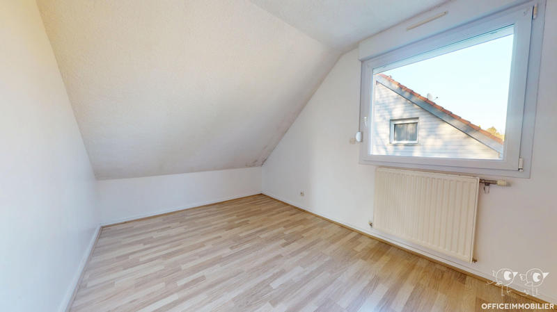 Maison - 104 m² - 5 pièces