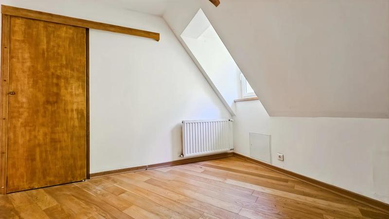 Maison - 168 m² - 8 pièces