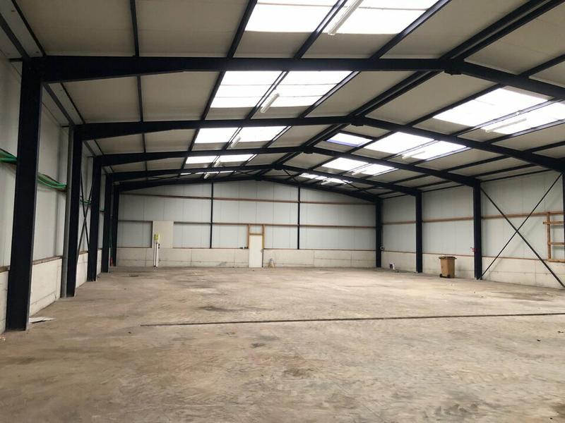 Local d'activité / Entrepôt - 525 m²