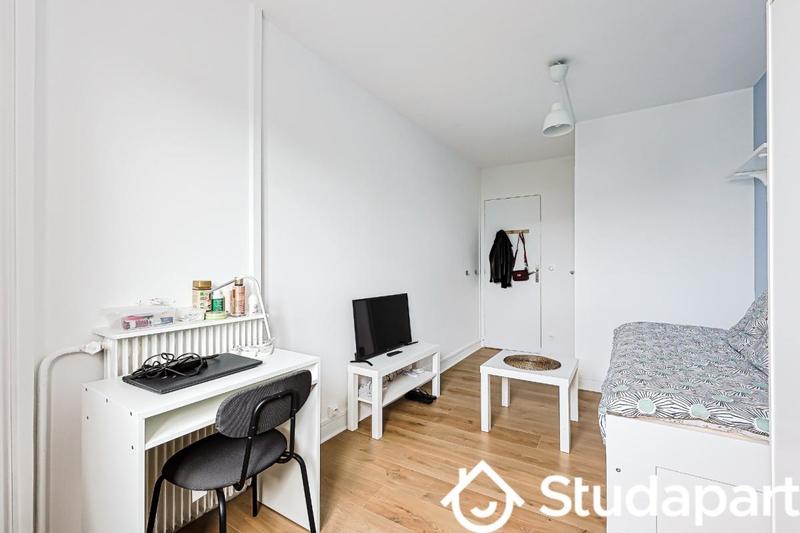 Chambre - 11 m² - 1 pièce