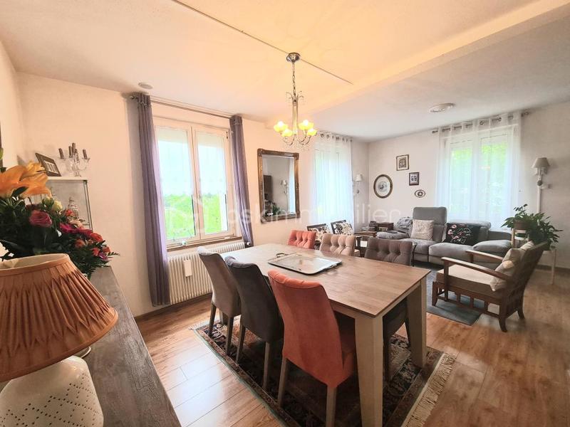 Maison - 88 m² - 4 pièces