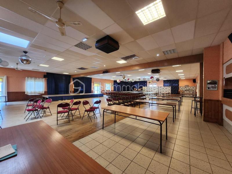 Bureau - 1 200 m² - 13 pièces