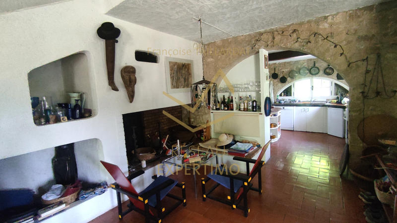 Maison - 205 m² - 7 pièces